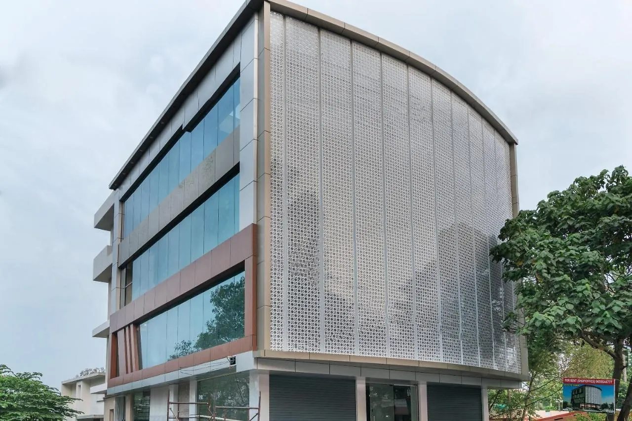 *** Penzion Oyo 82805 Famy Home 1 Bhk Kochi Indie
