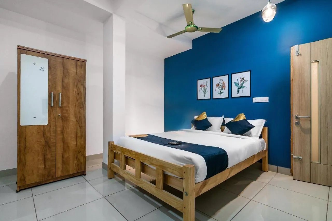Oyo 82805 Famy Home 1 Bhk Kochi 3*,